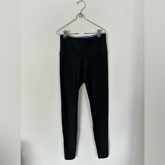 Reversible Ivivva Leggings​ - Picture 2 of 9